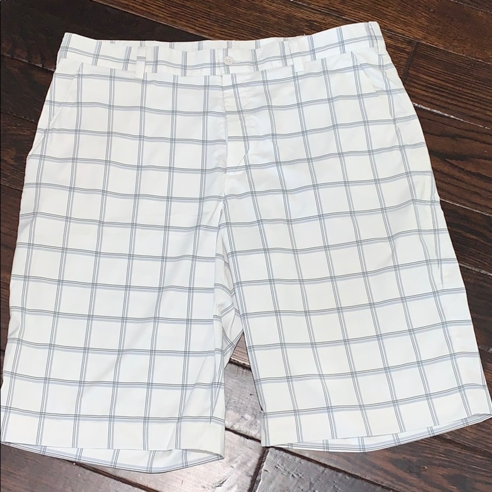 Nike Golf dri-fit shorts Size: 36